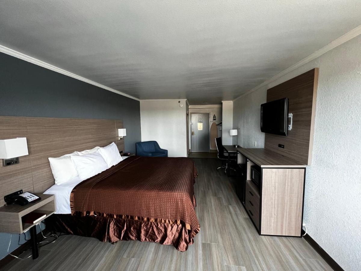 Super 8 By Wyndham Fort Worth Entertainment District Extérieur photo